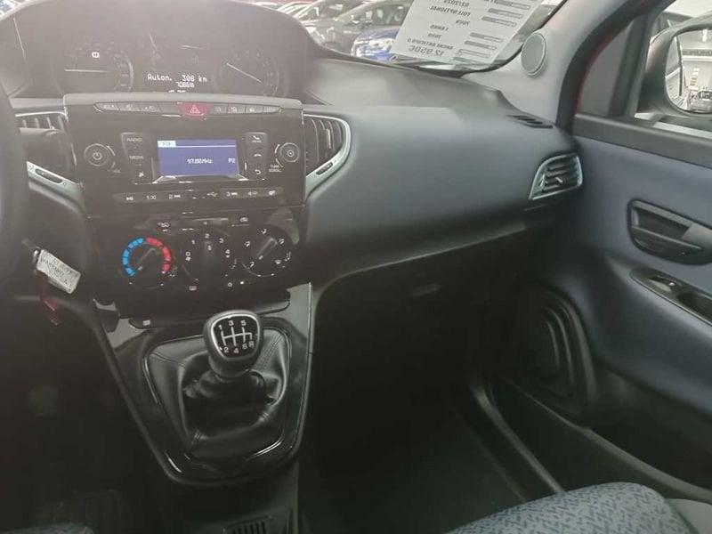 Lancia Ypsilon New 5 porte My24 1.0 Firefly 70 CvStart&Stop Hybrid Oro