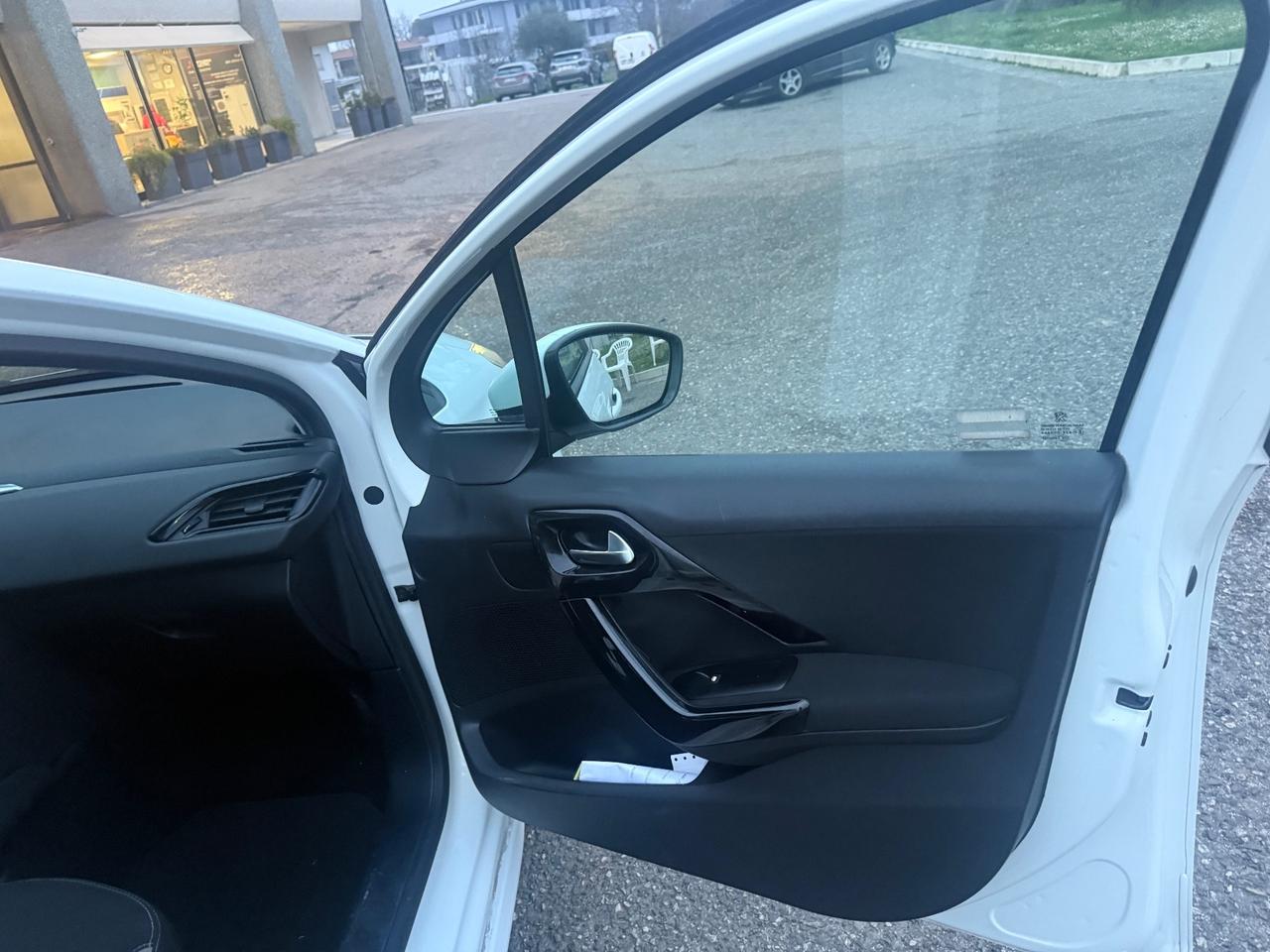 Peugeot 208 PureTech 68 5 porte Active