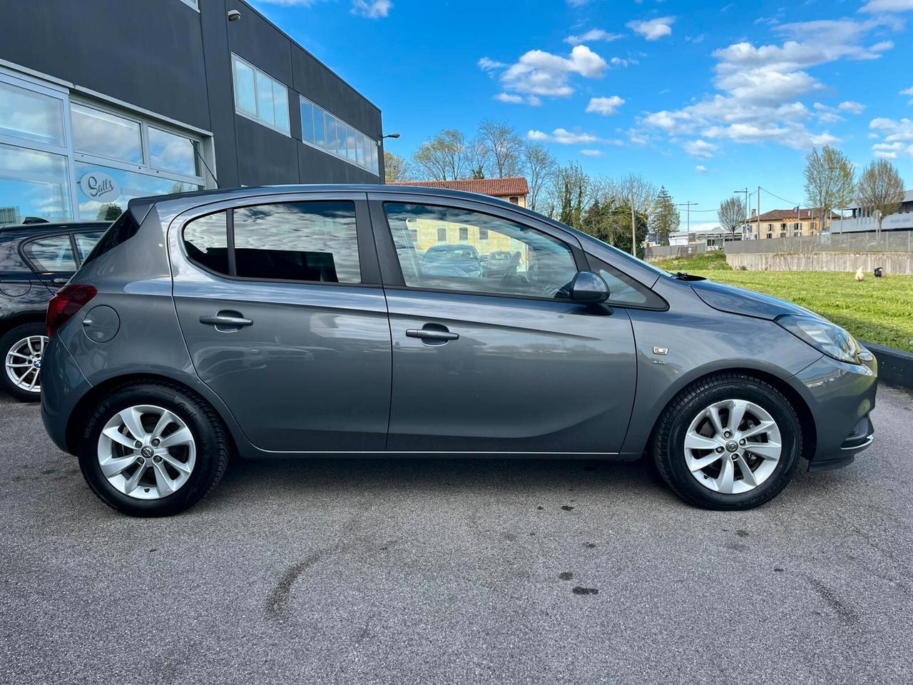 Opel Corsa 1.2 5 porte