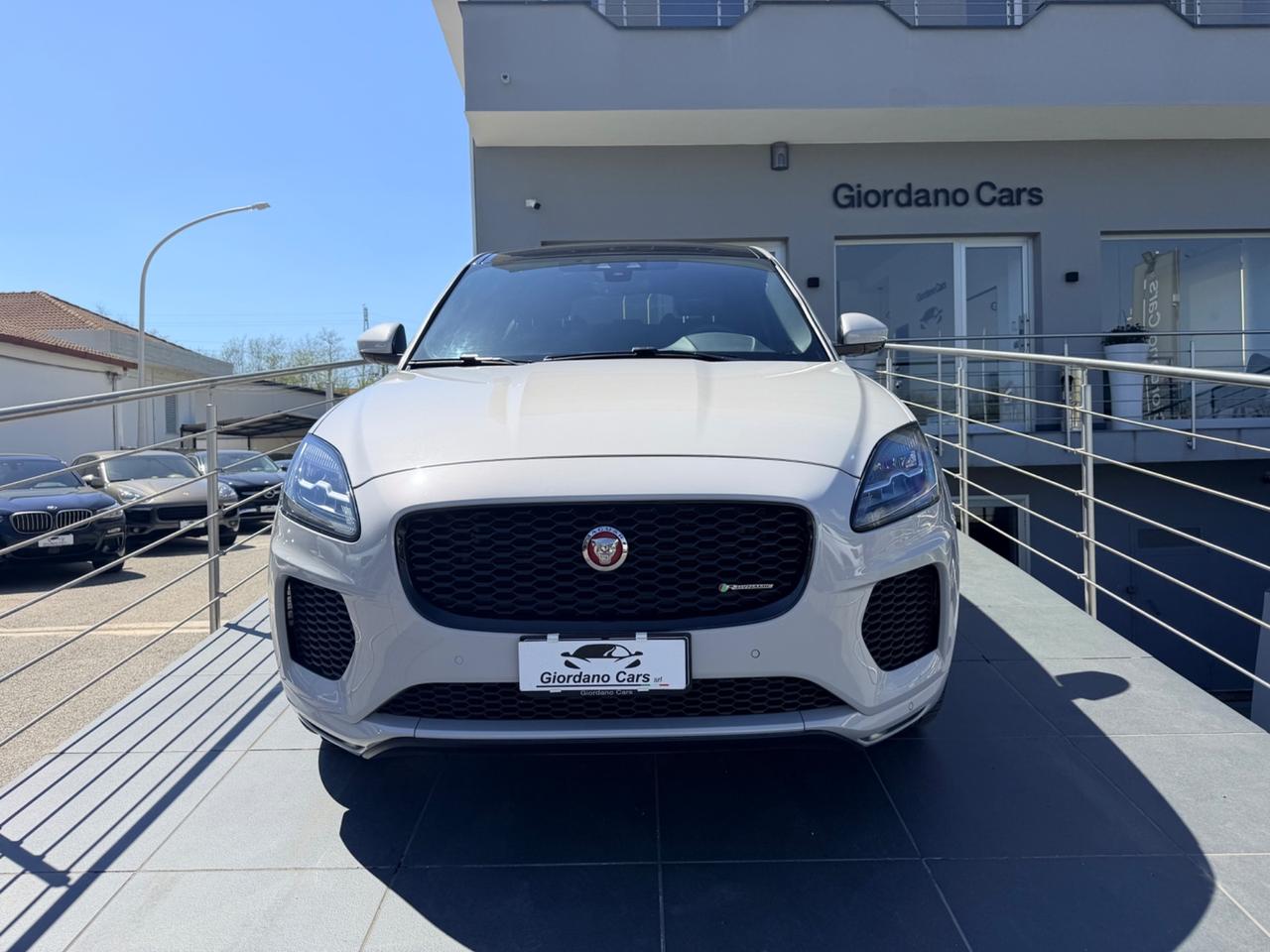 Jaguar E-Pace 2.0D 150 CV AWD aut. R-Dynamic HSE gesso
