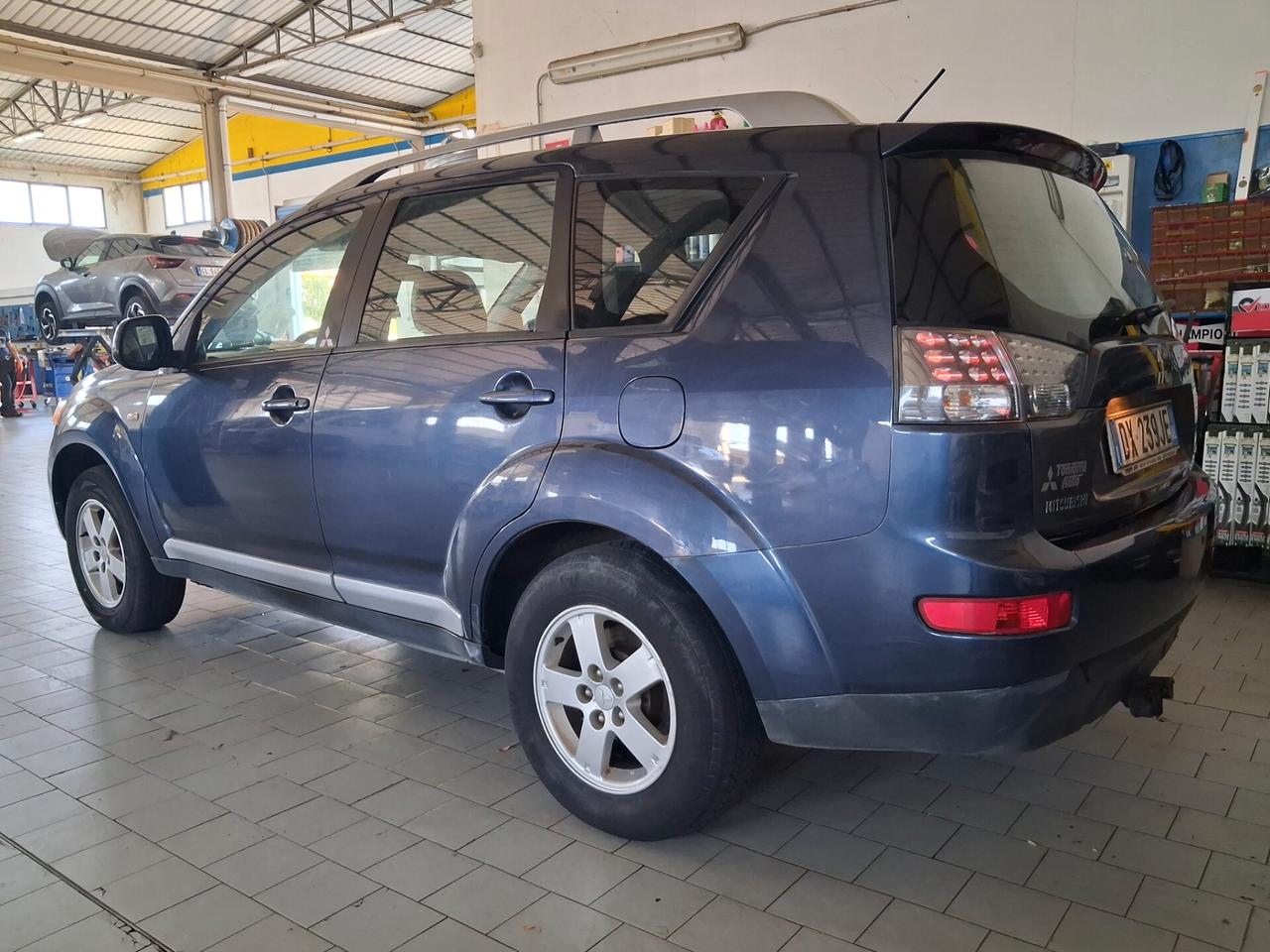 MITSUBISHI Outlander 2.000 TDI 140cv 4WD