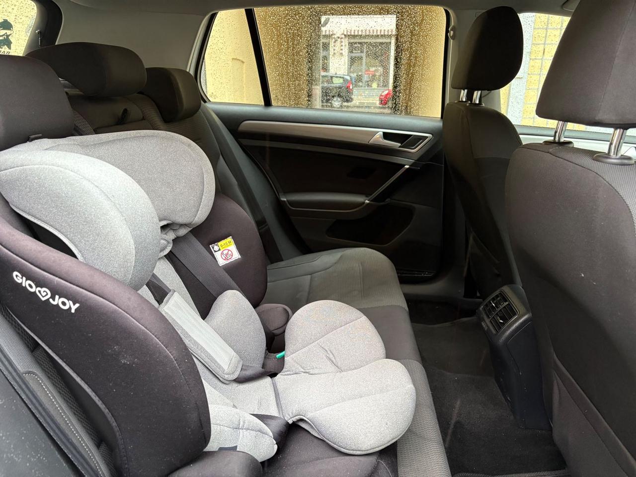 Volkswagen Golf 1.6 TDI Bluemotion #7595