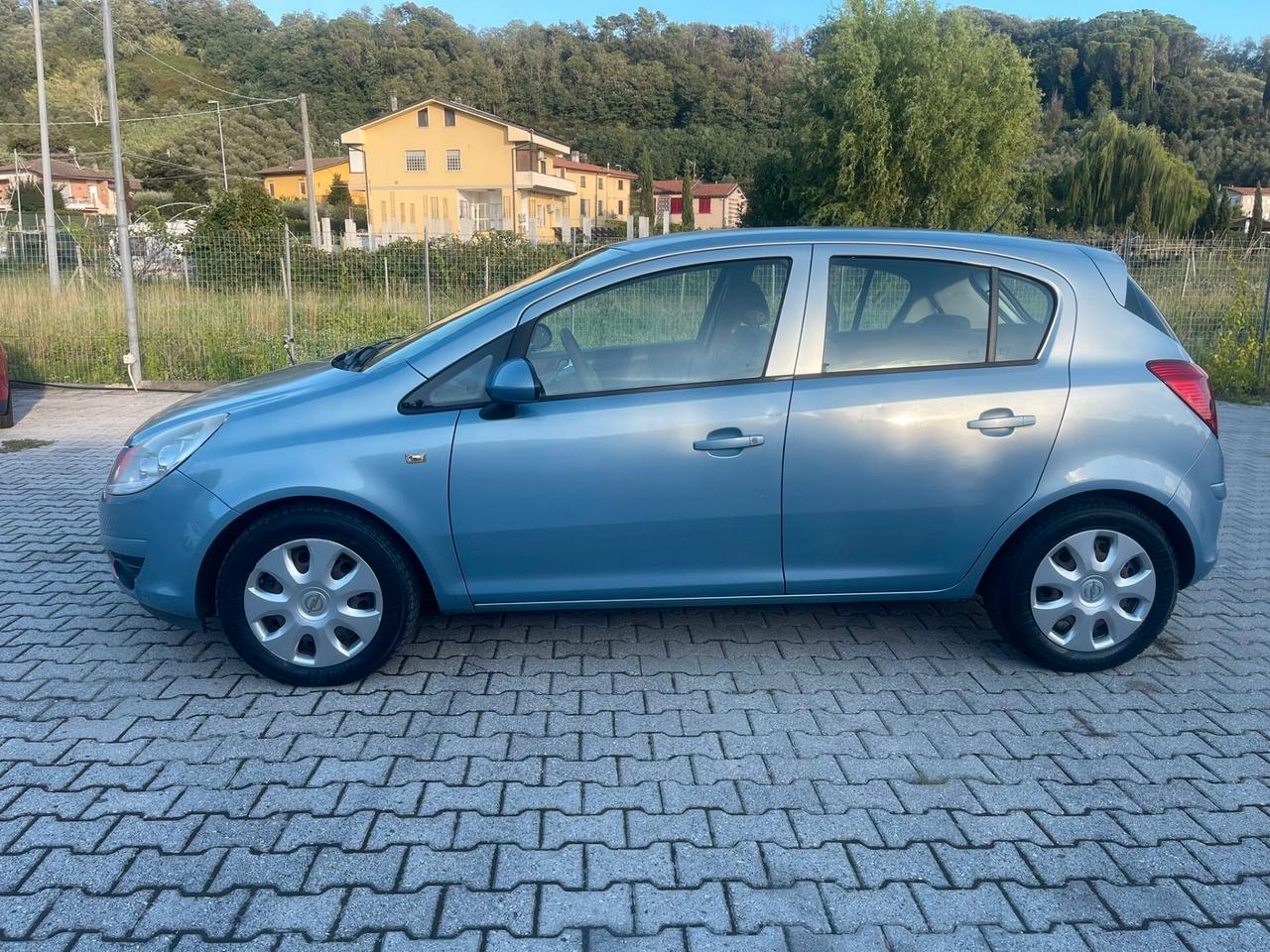 Opel Corsa 1.2 5 porte Easytronic Cosmo