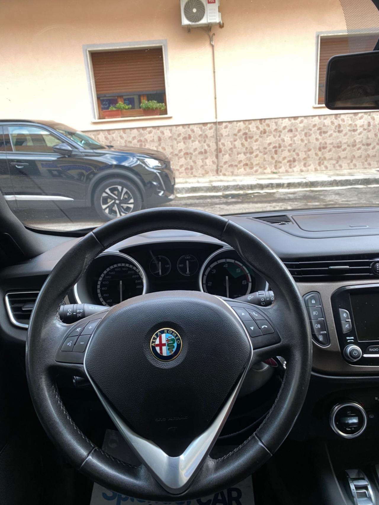 Alfa Romeo Giulietta 1.6 JTDm-2 105 CV Full Optional