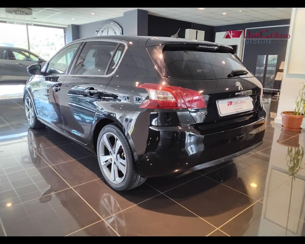 PEUGEOT 308 1.6 e-HDi 115 CV Stop&Start Allure