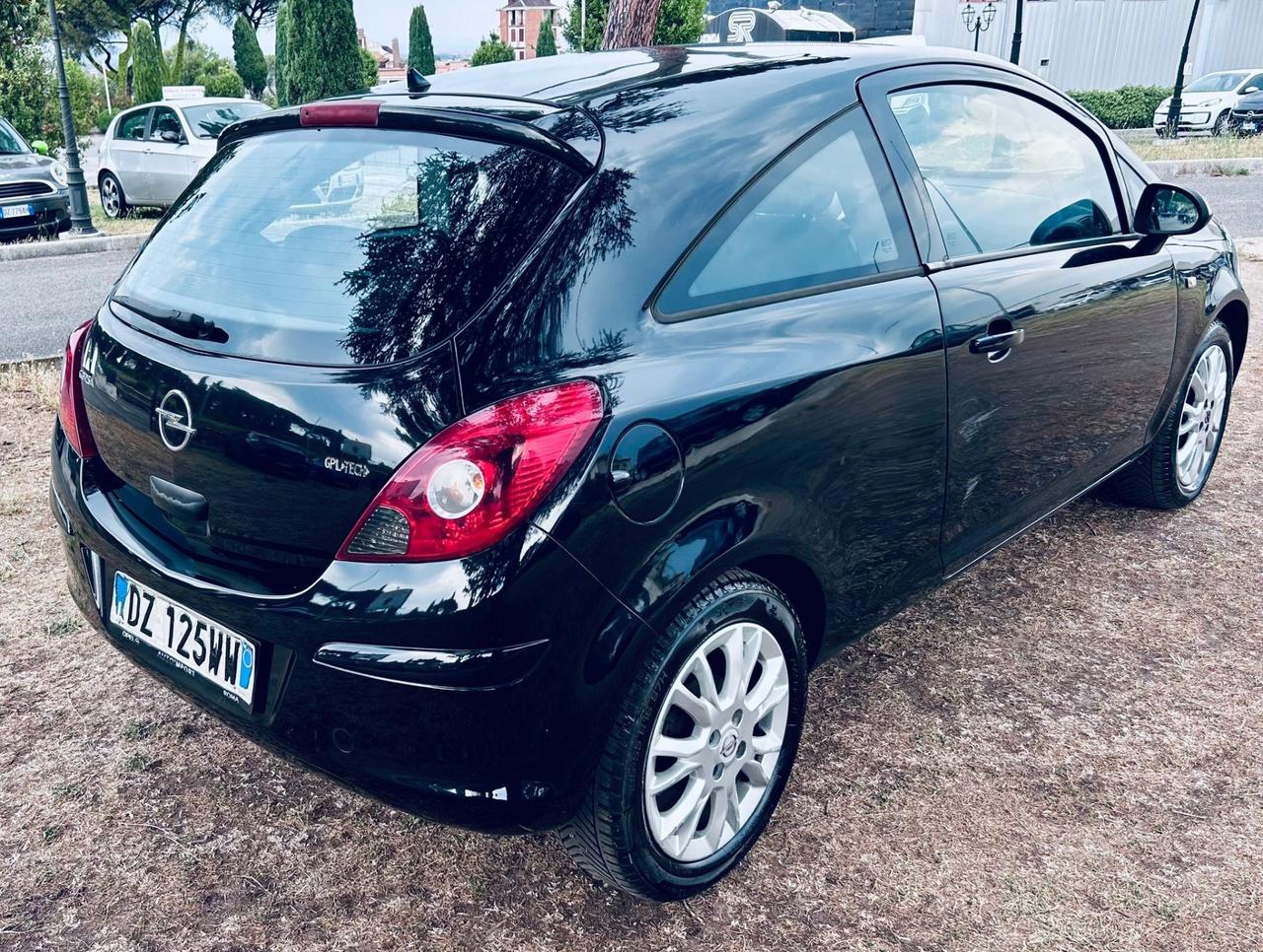 Opel Corsa 1.2 80CV GPL