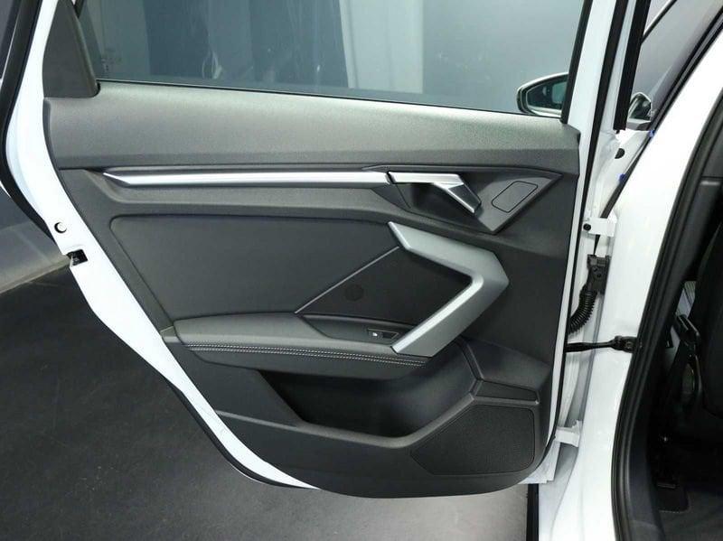 Audi A3 A3 allstreet 35 TDI 150cv S tronic Identity Contrast