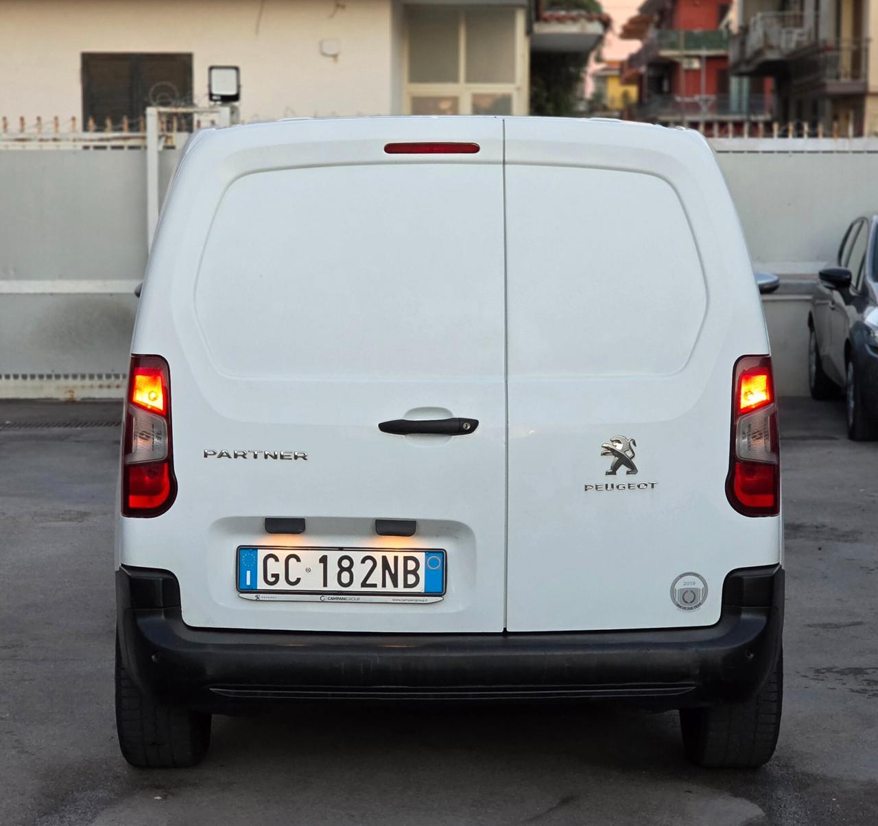 Peugeot Partner BlueHDi 100 S&S PC Furgone Pro