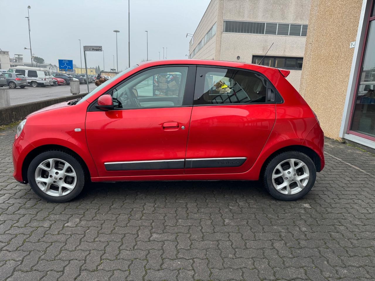 Renault Twingo 1.0 SCe Live,OK NEOPATENTATI,5 PORTE