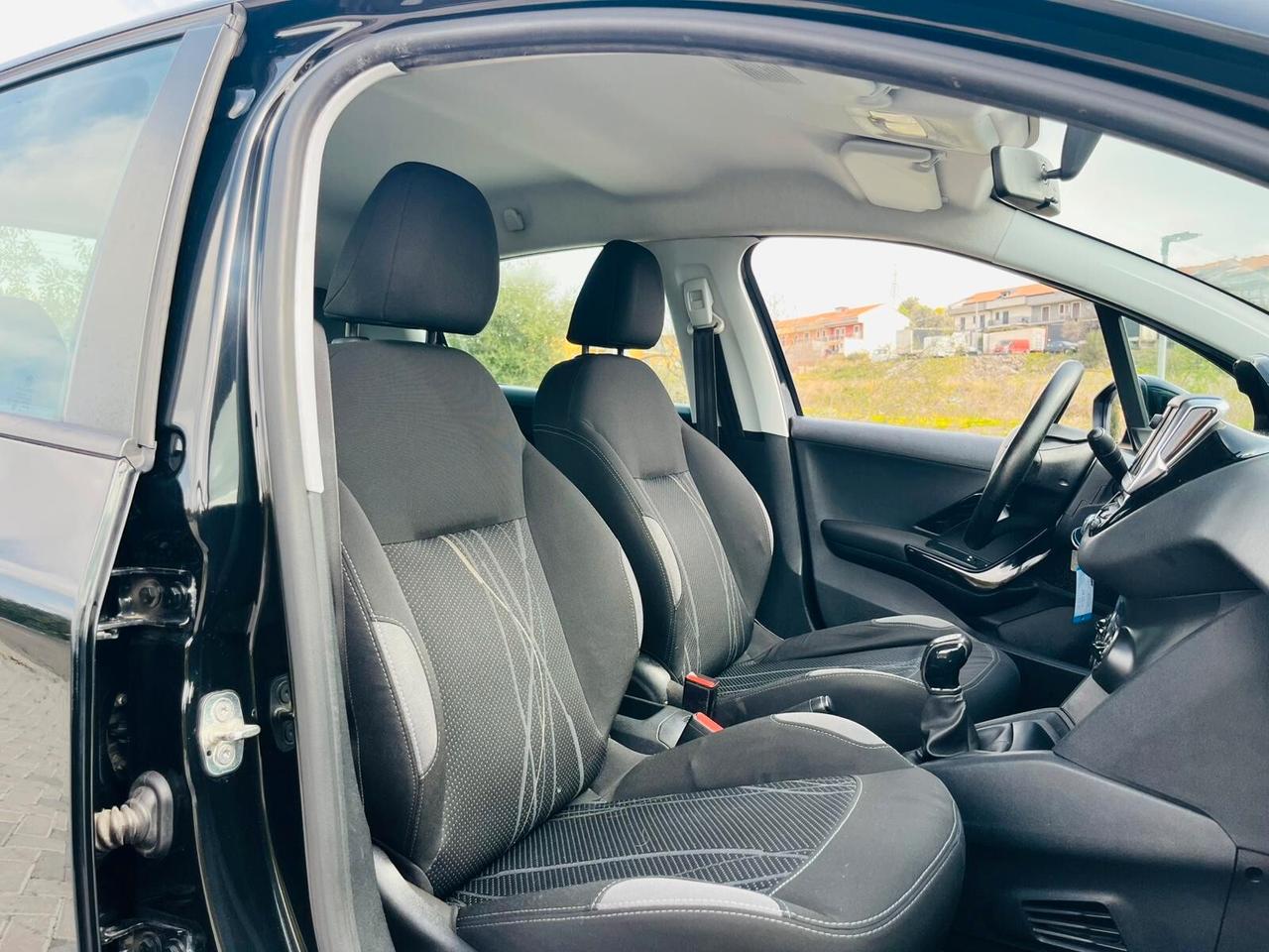 Peugeot 208 1.4hdi A-F-F-A-R-O-N-E- CHIAMA 2013