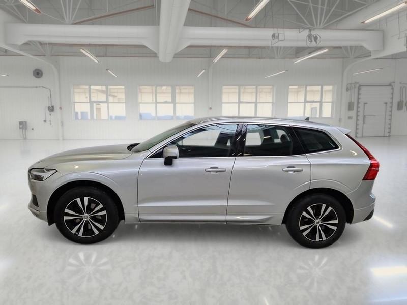 VOLVO XC60 B4 D AWD automatico Momentum