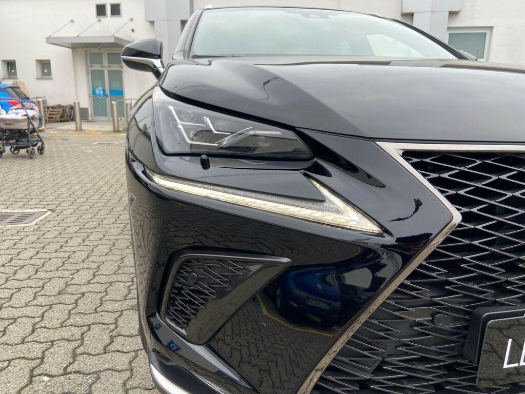 Lexus NX 300 300 2.5 Hybrid F-Sport 4WD CVT