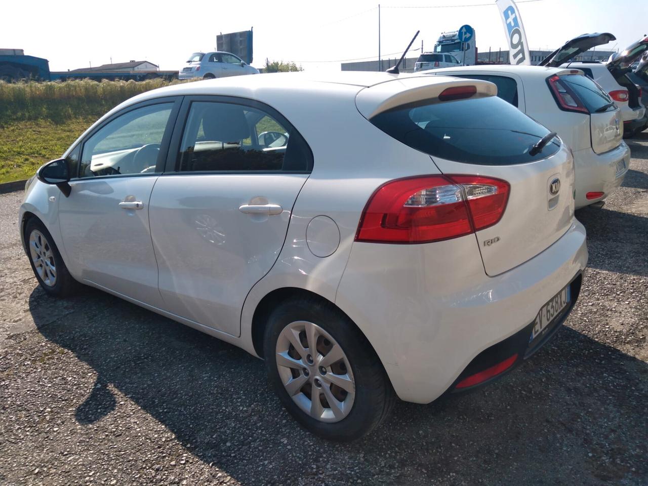 INTERAMENTE FINANZIABILE kia RIO GPL permute