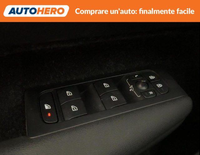 VOLVO XC40 T4 Geartronic R-design