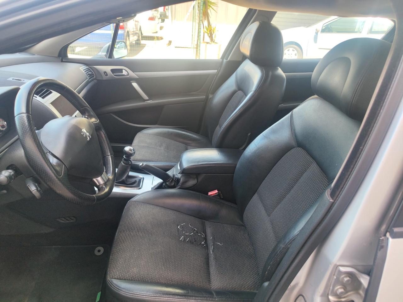 Peugeot 407 2.2 HDi SW Féline SPORT PAK