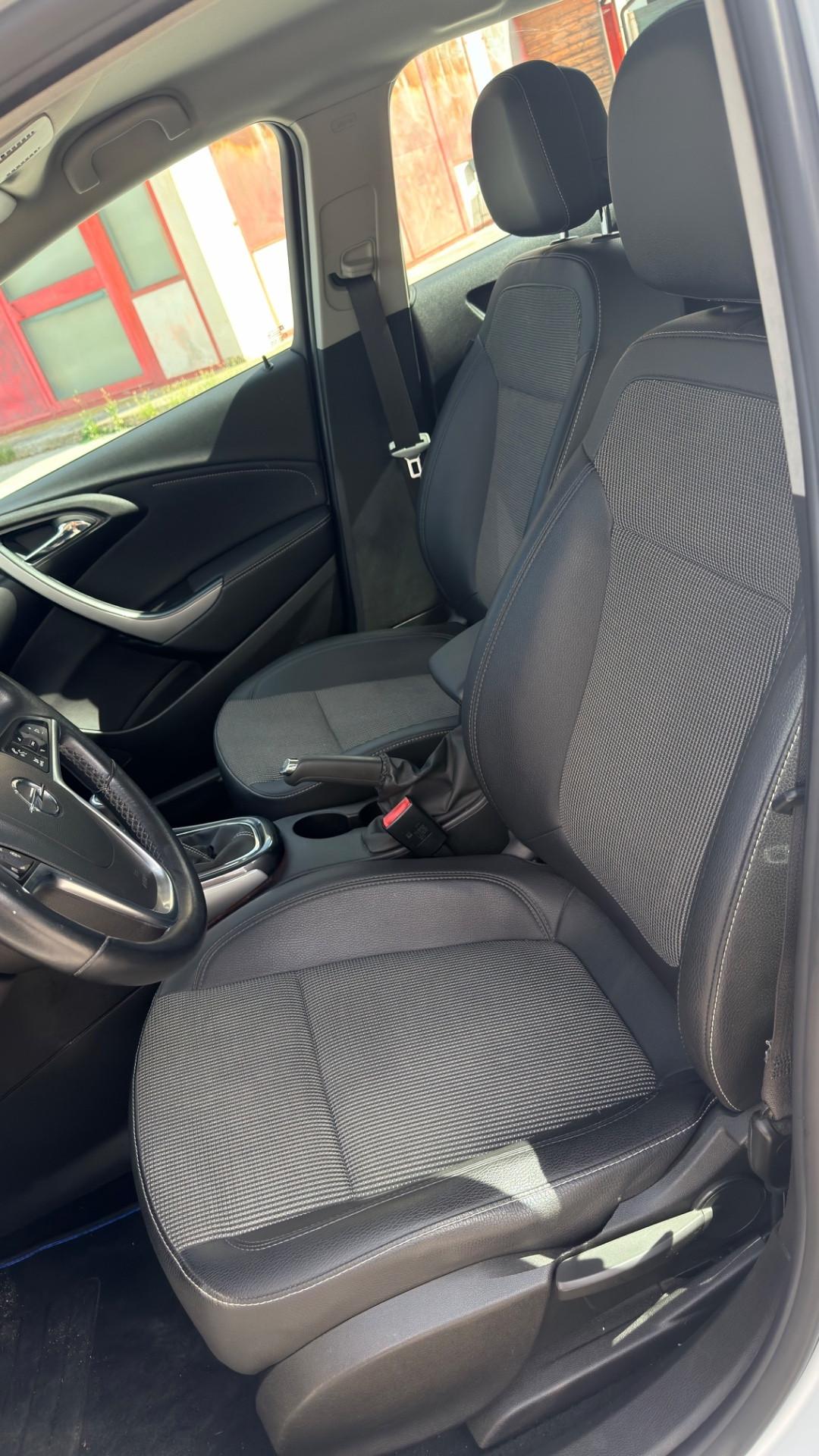 Opel Astra 1.7 CDTI 110CV Sports Tourer Cosmo