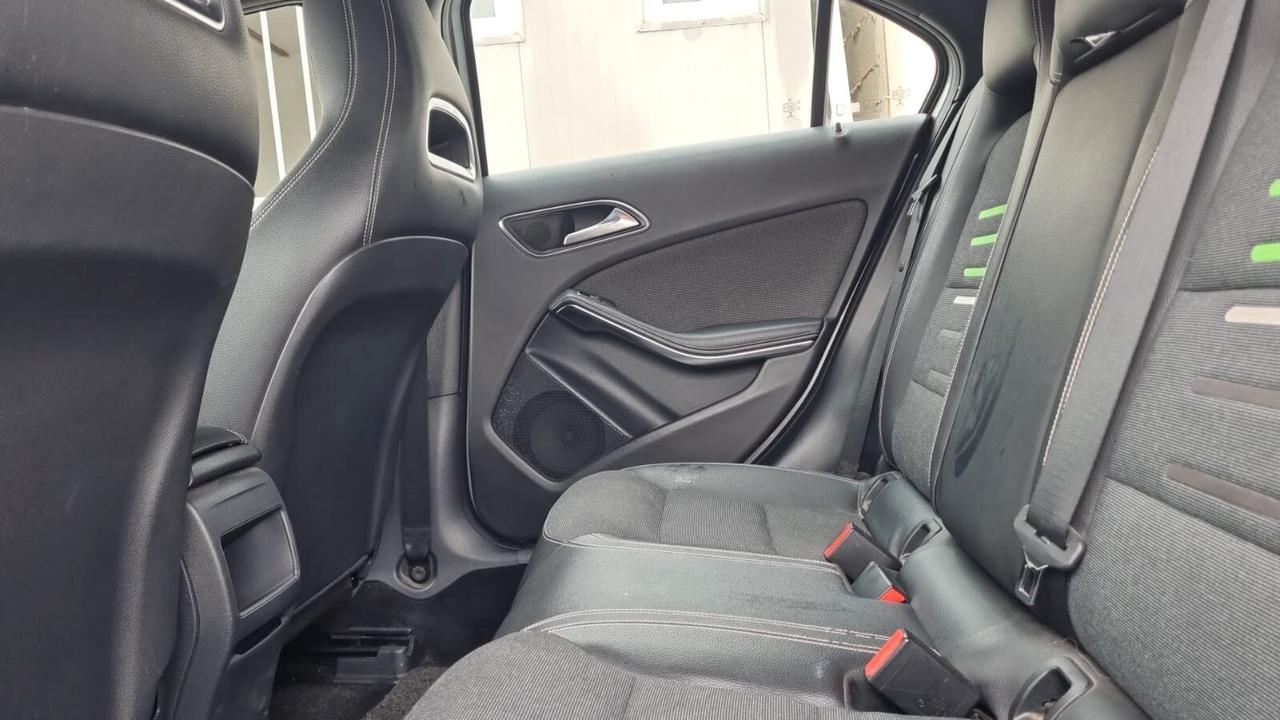 Mercedes-benz A 160 d Automatic Premium 90CV - 66KW