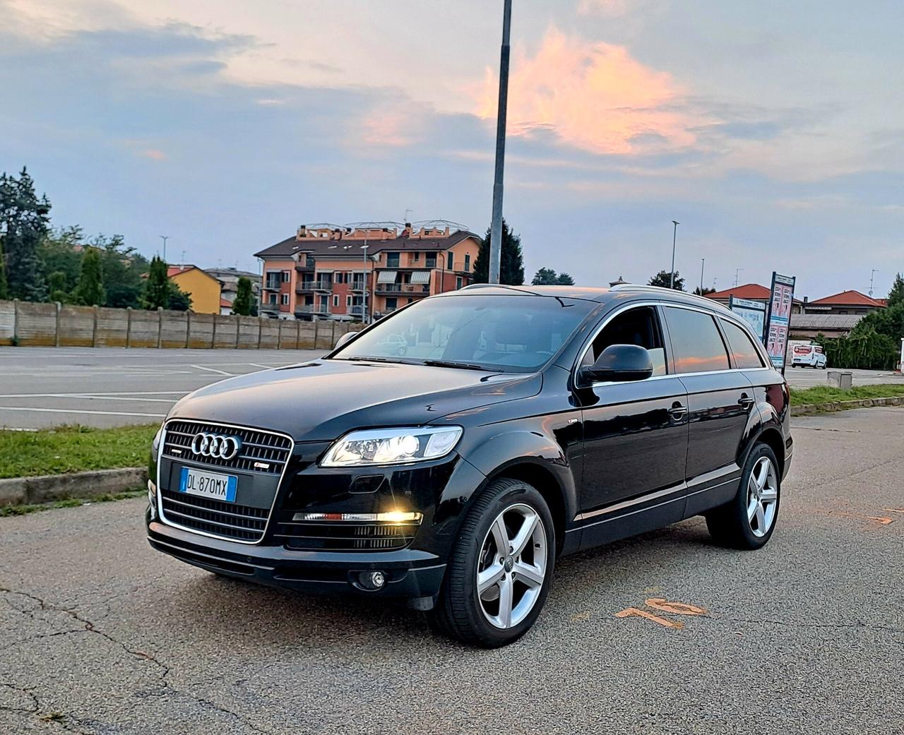 Audi Q7 3.0 V6 TDI 233CV Sline 7 posti perfetta