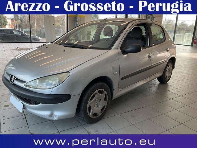PEUGEOT 206 1.1 5p. Lee