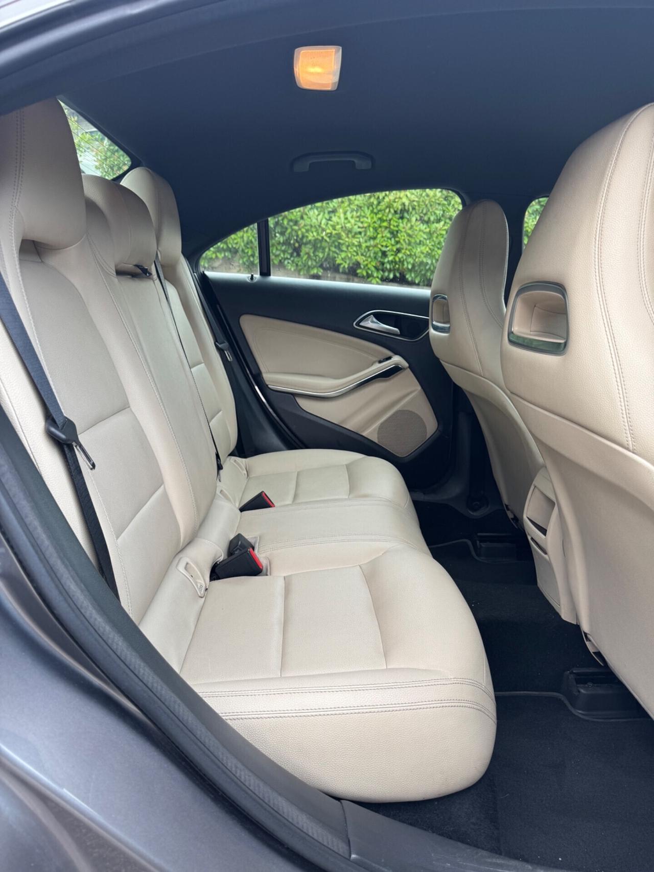 Mercedes-benz CLA 200 CLA 200 CDI Premium