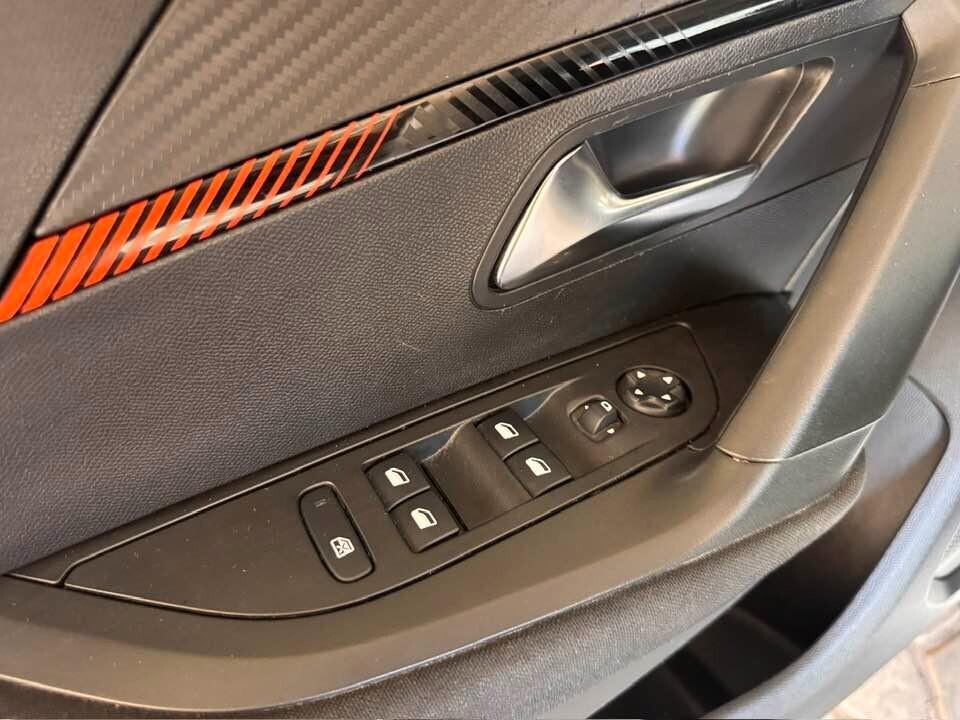 Peugeot 2008 BlueHDi 110 S&S Active