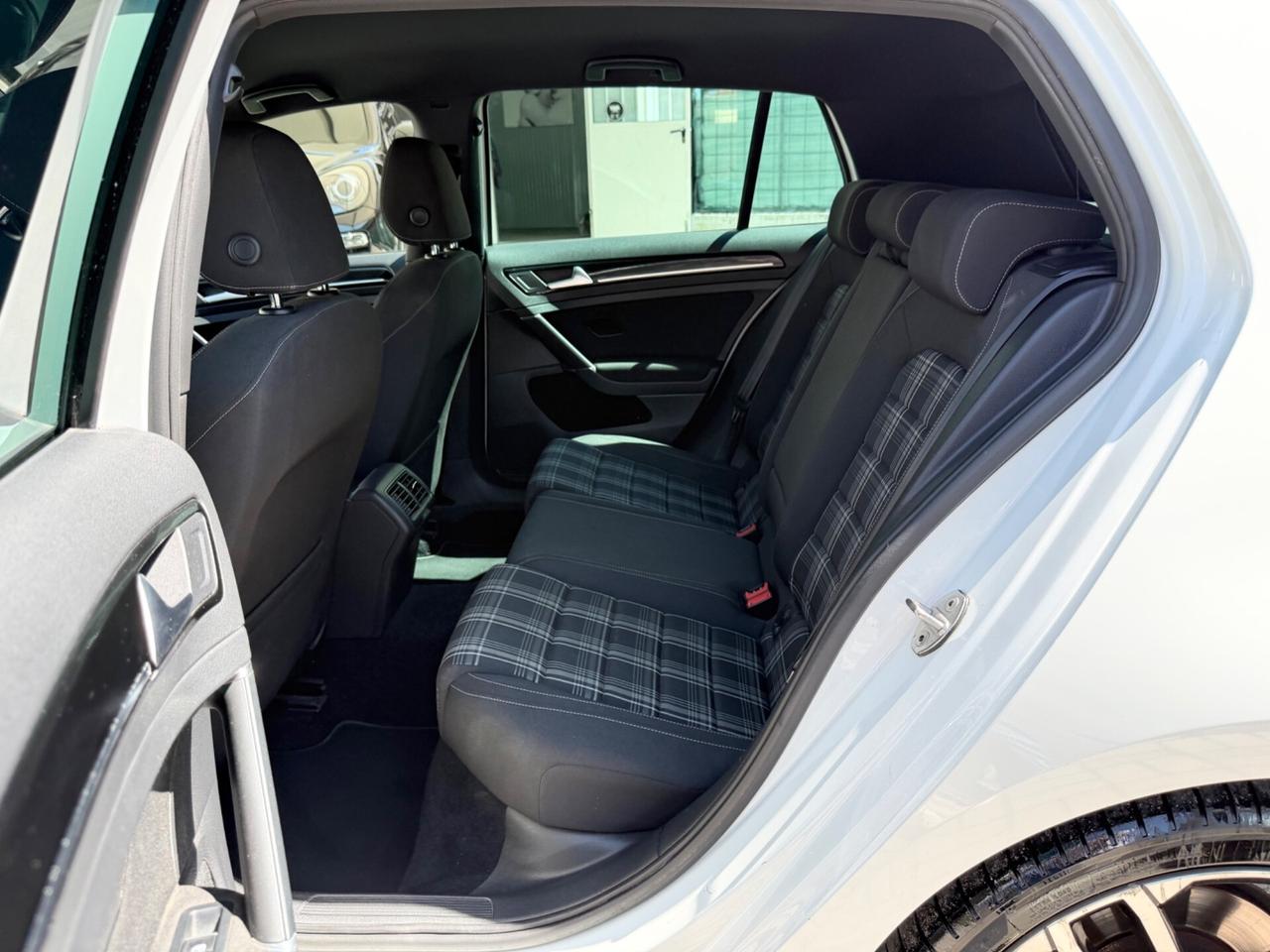 Volkswagen Golf GTD DSG Sport Edition