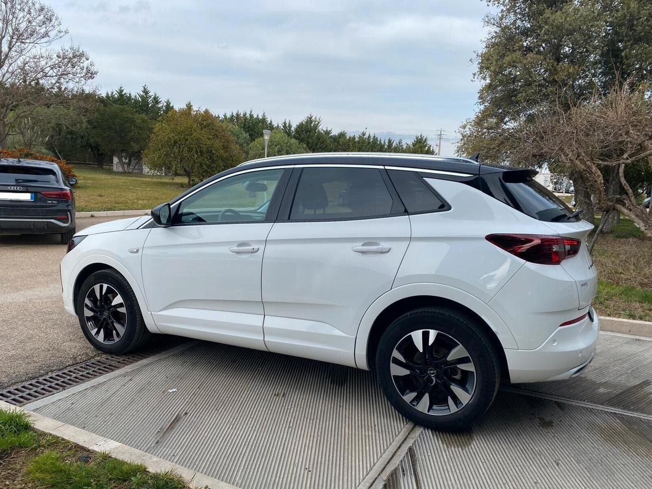 Opel Grandland 1.5 diesel Ecotec Ultimate AT8