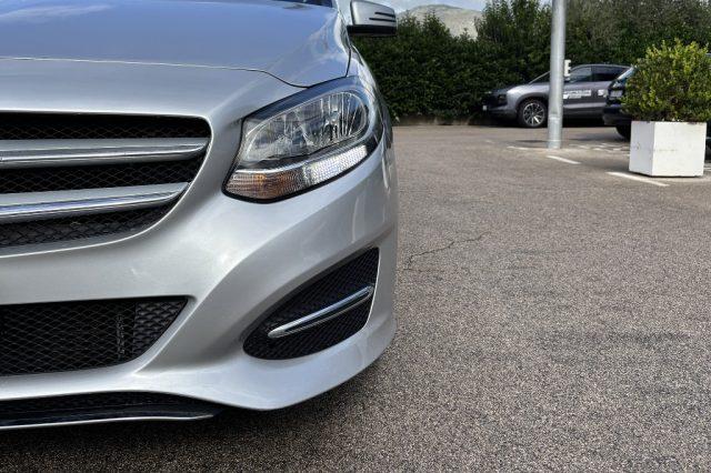 MERCEDES-BENZ B 180 d Automatic Business