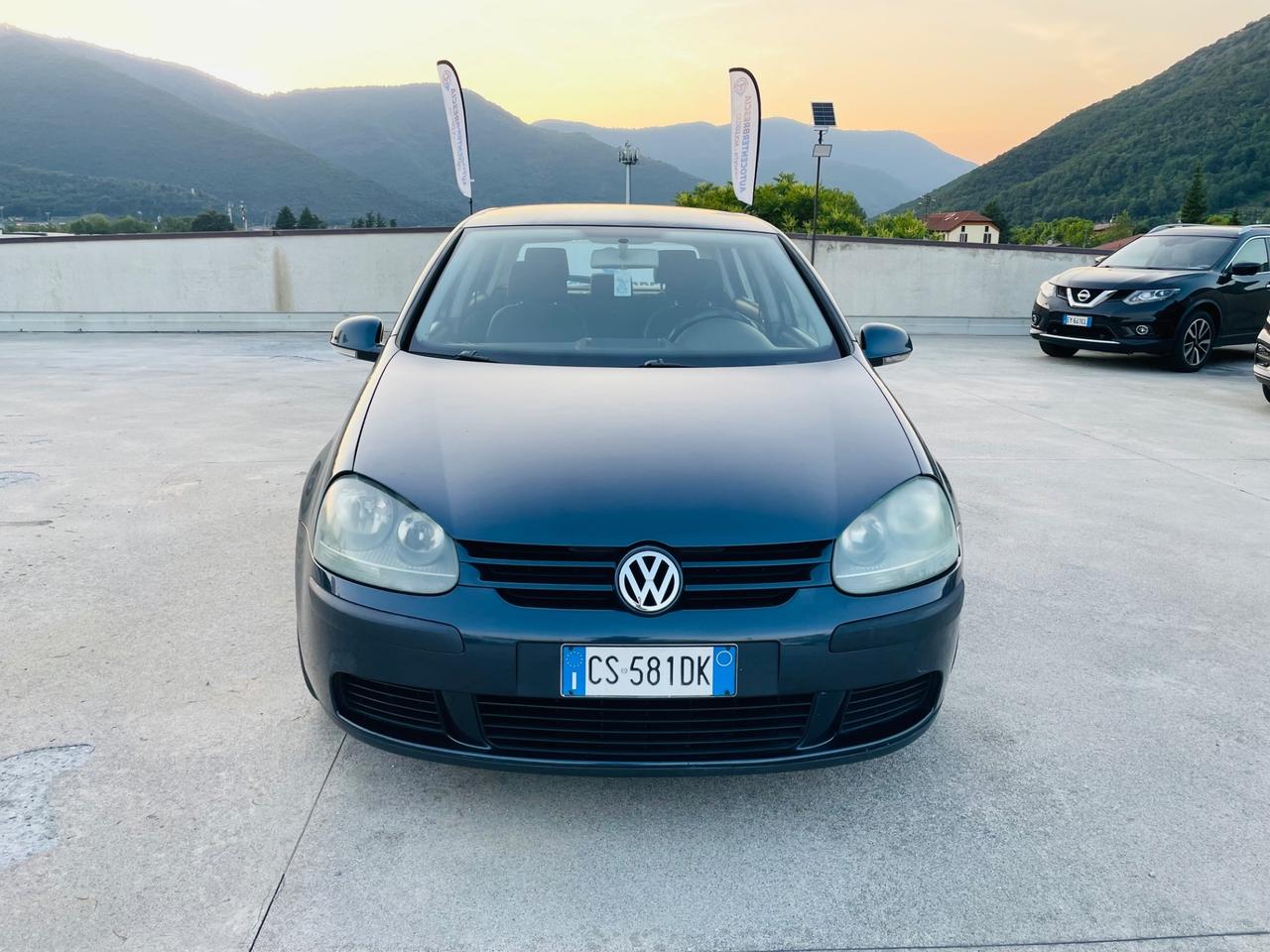 Volkswagen Golf 1.9 TDI 5porte SportLine