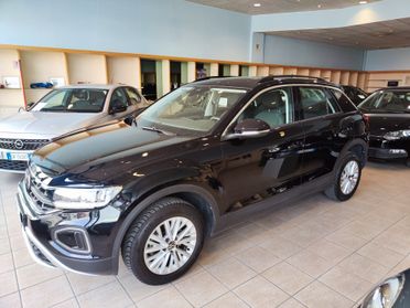 Volkswagen T-Roc 1.0 TSI 110cv 2022 40.000km