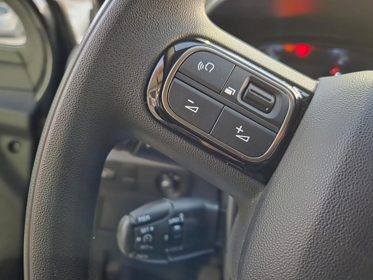 CITROEN C3 1.2 PURE TECH S&S 110 SOLO *7.000* Km