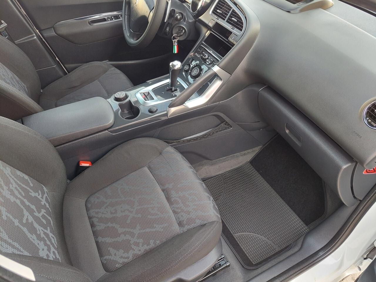 Peugeot 3008 1.6 HDi 110CV cambio robotizzato