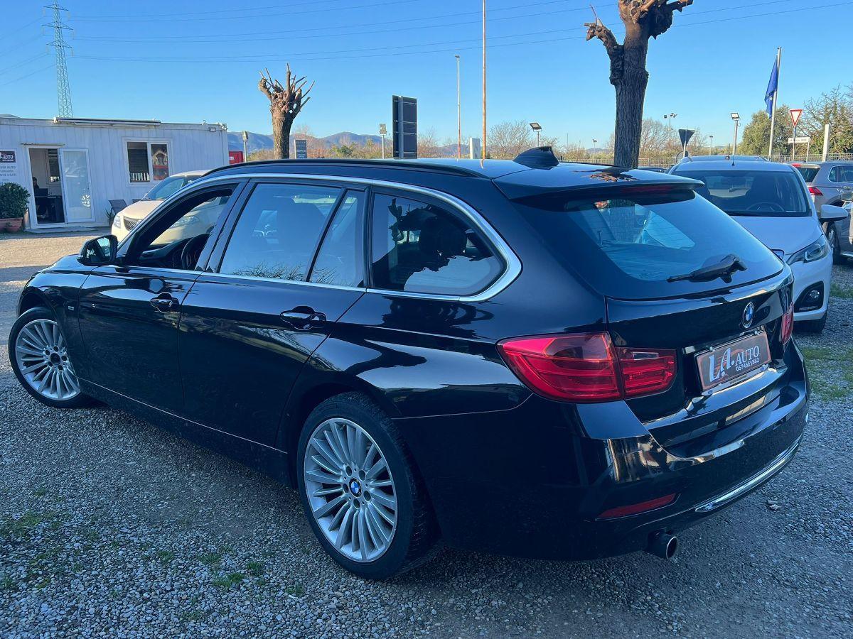 BMW - Serie 3 Touring - 318d Modern