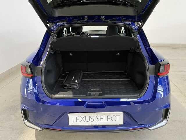 Lexus LBX Hybrid 4WD Cool
