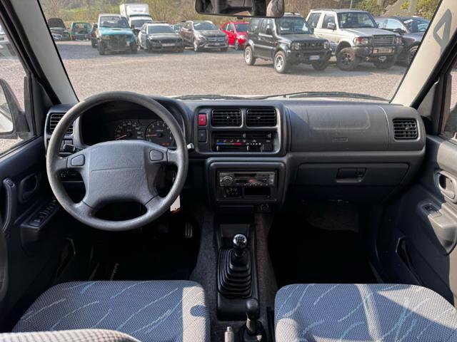SUZUKI Jimny 1.3i 16V cat 4WD JLX