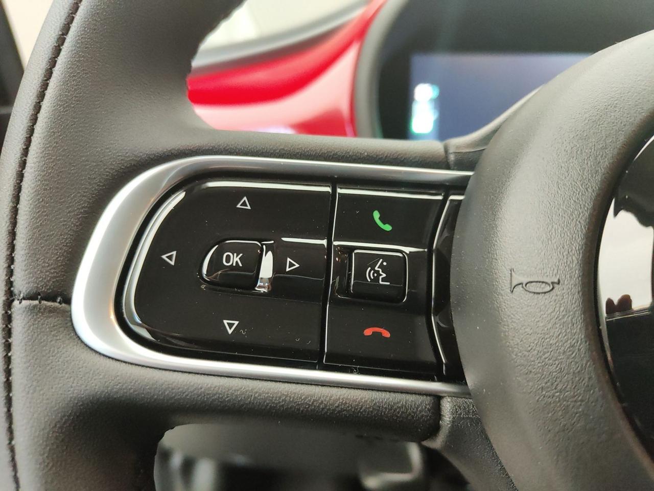 FIAT 500e 500E 95CV 23,65KW RED