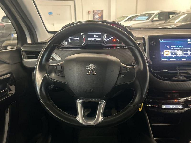 Peugeot 208 5P 1.2 PURETECH ALLURE S&S 82CV NEOPATENTATI