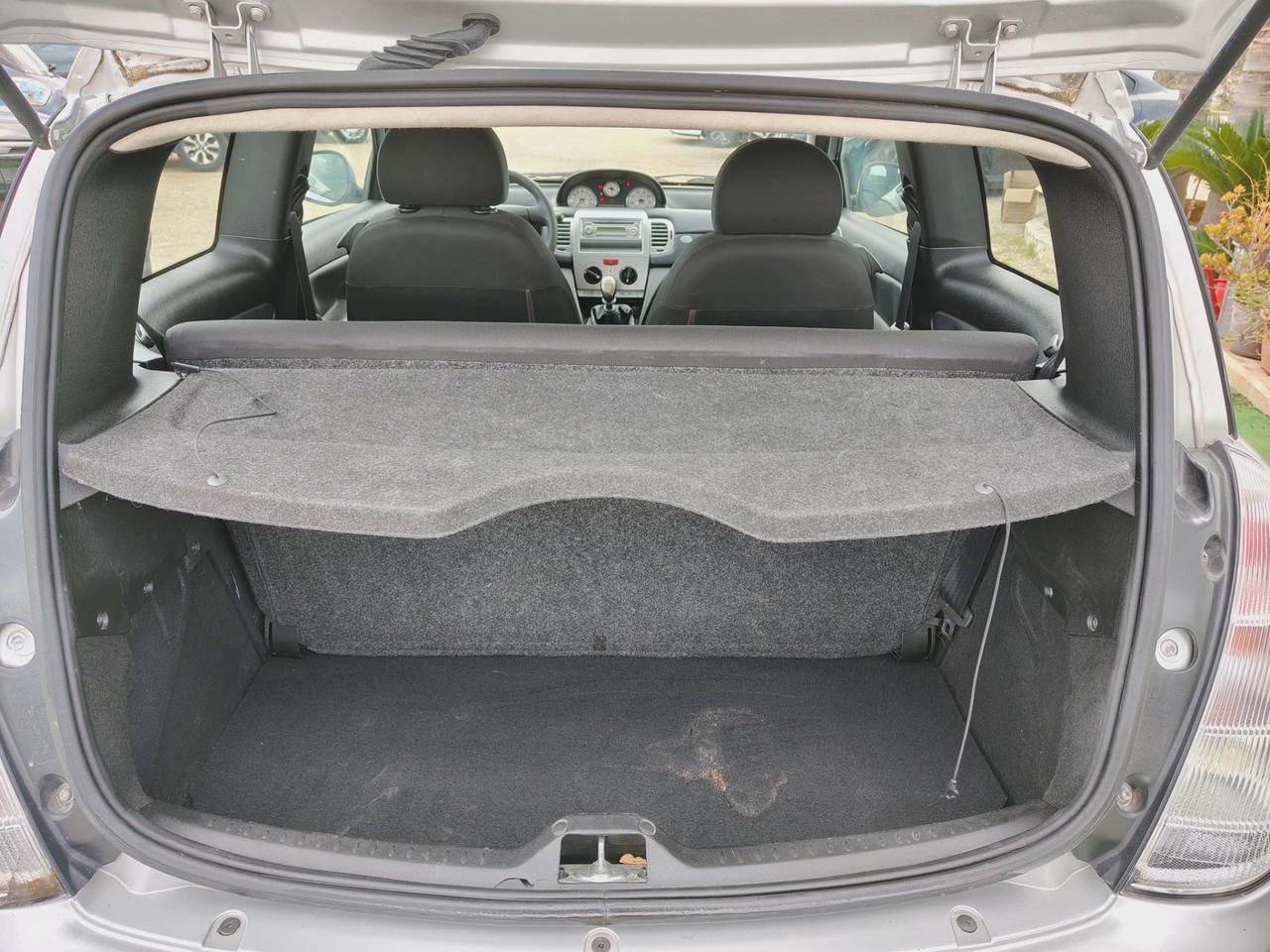 Lancia Ypsilon 1.4 16V Platino - 2010