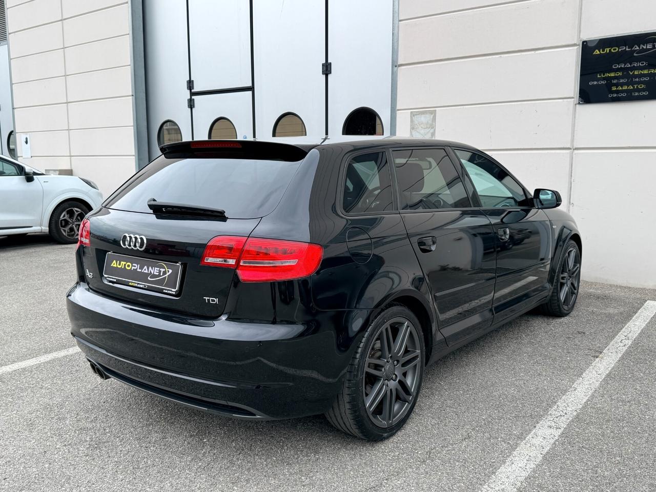 Audi A3 SPB 2.0 TDI 170 CV S-LINE Black edition