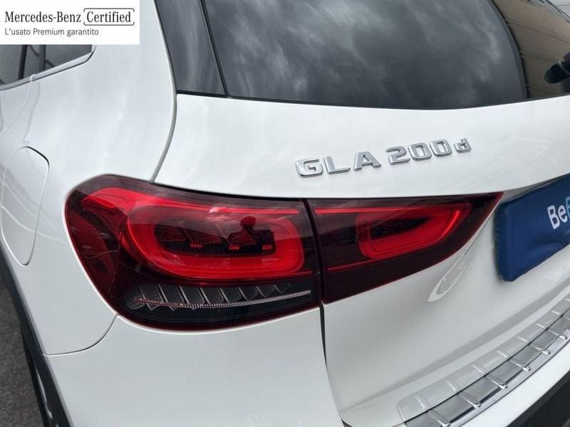 Mercedes-Benz GLA 200 D PREMIUM AUTO
