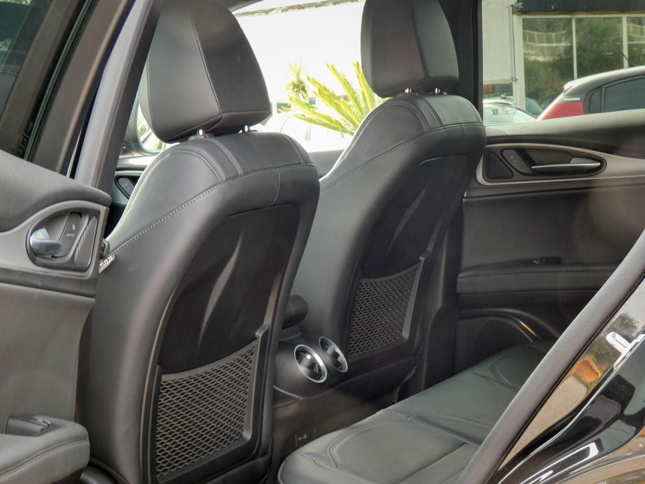 Alfa Romeo Stelvio 2.2 Turbodiesel 210 CV AT8 Q4 Veloce