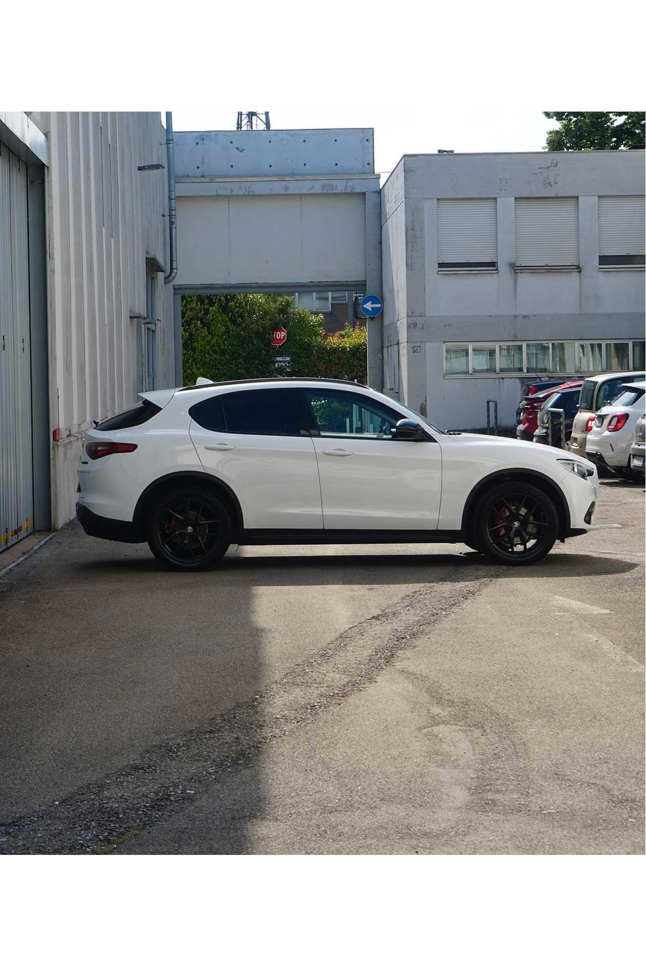 Alfa Romeo Stelvio 2.2 Turbodiesel 190 CV AT8 Q4 B-Tech