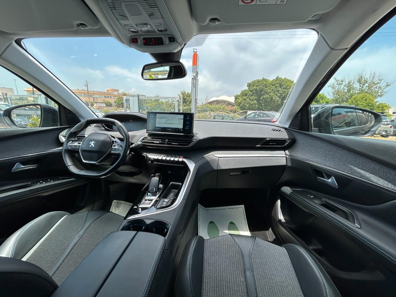 Peugeot 3008 BlueHDi 131 S&S EAT8 Allure