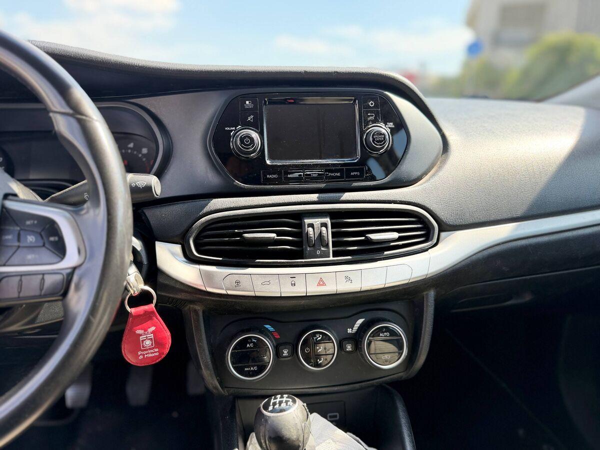 Fiat Tipo 1.4 Lounge 95cv