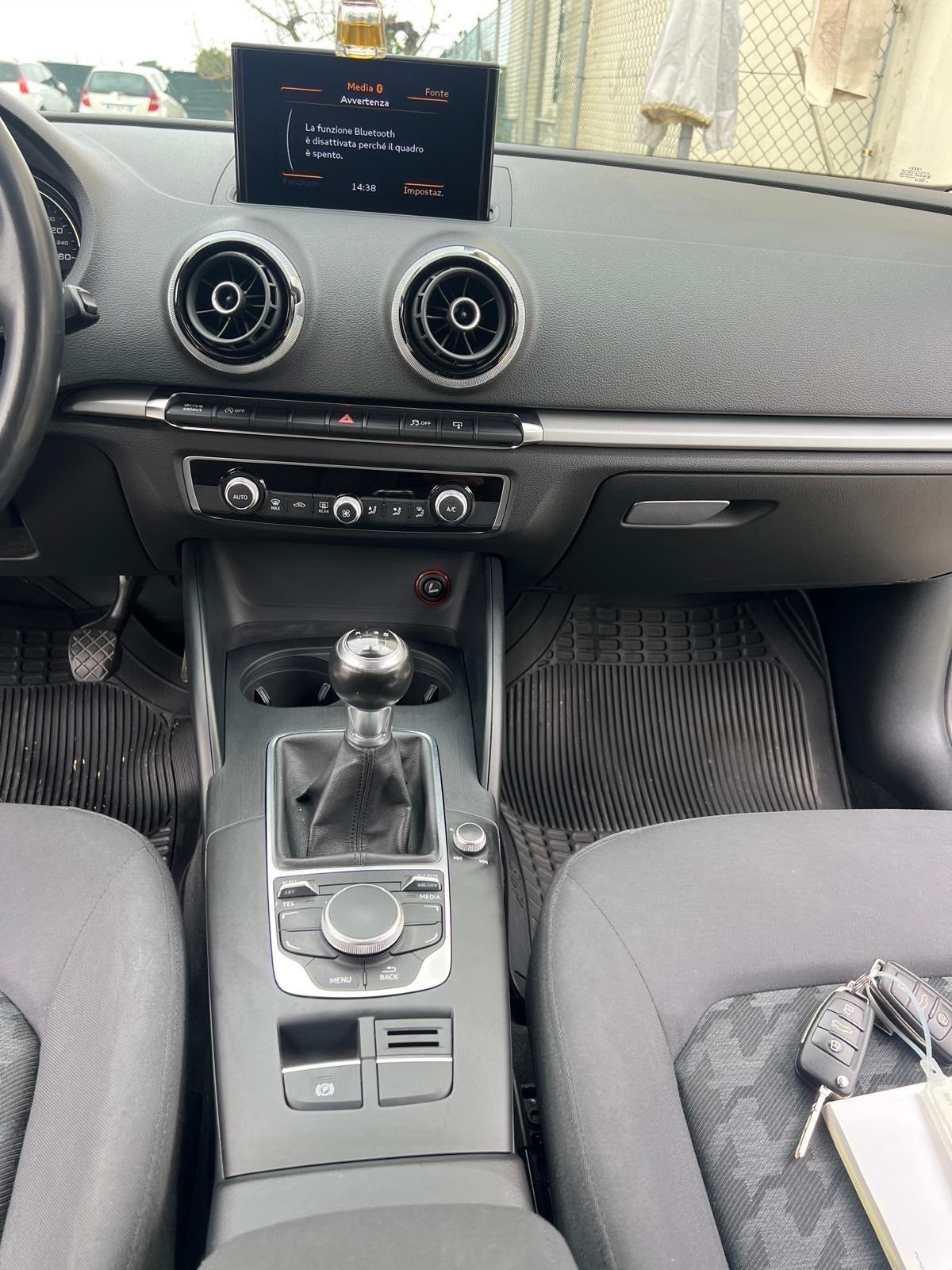 Audi A3 SPB 1.6 TDI clean diesel Ambition