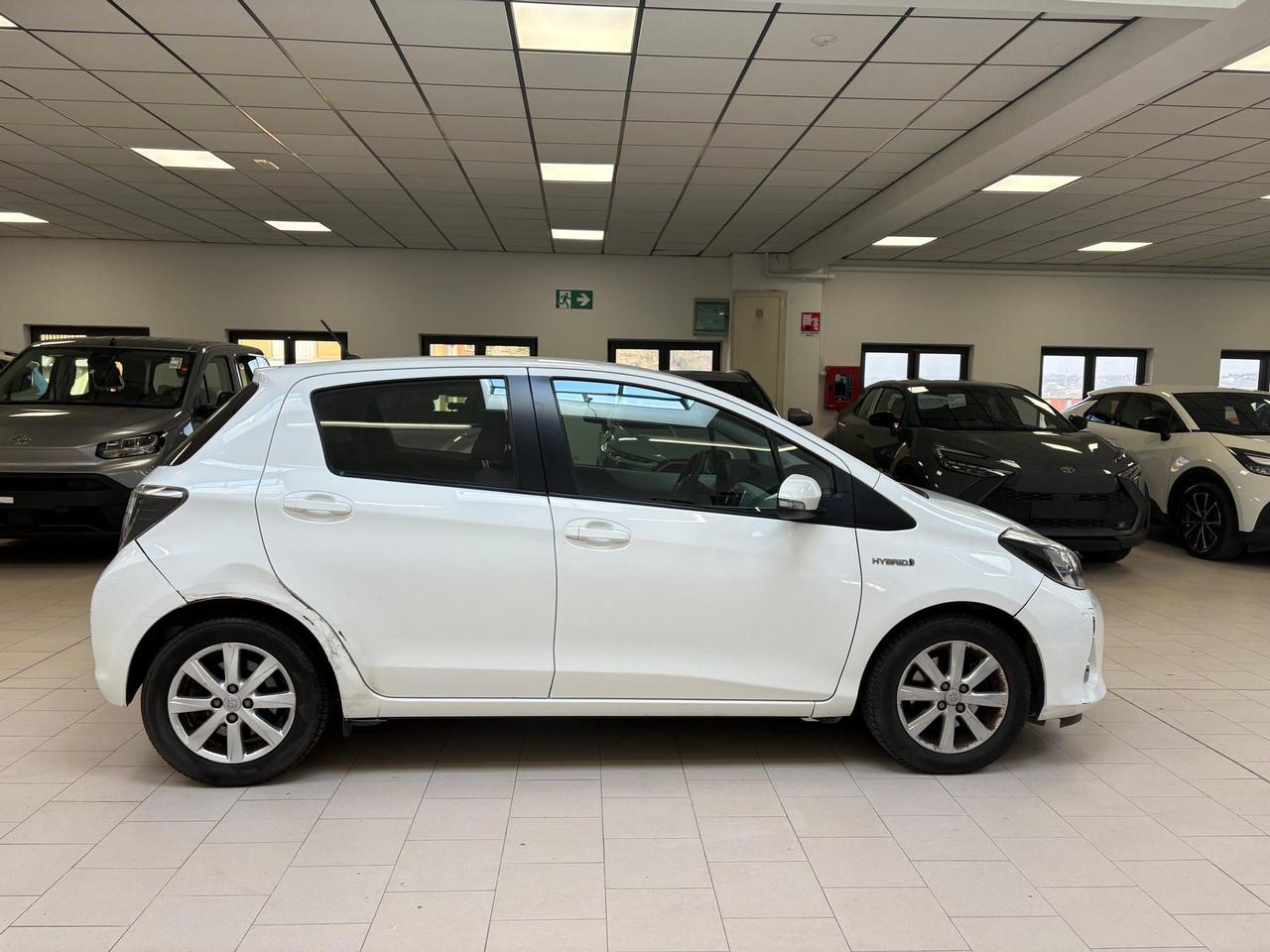 Toyota Yaris 5p 1.5h Lounge