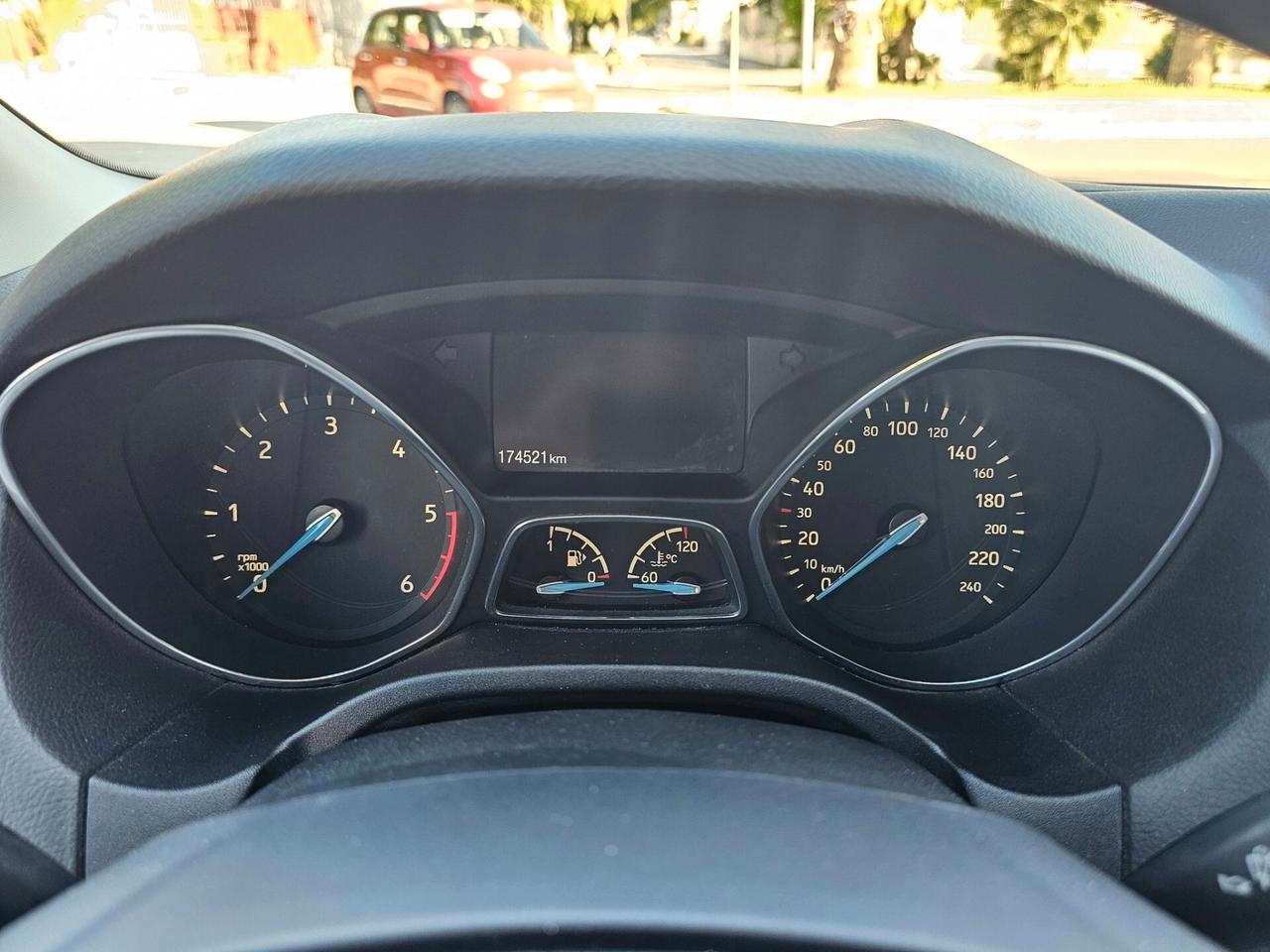 FORD FOCUS 1.5 TDCI 120CV BUSINESS FULL OPTIONAL