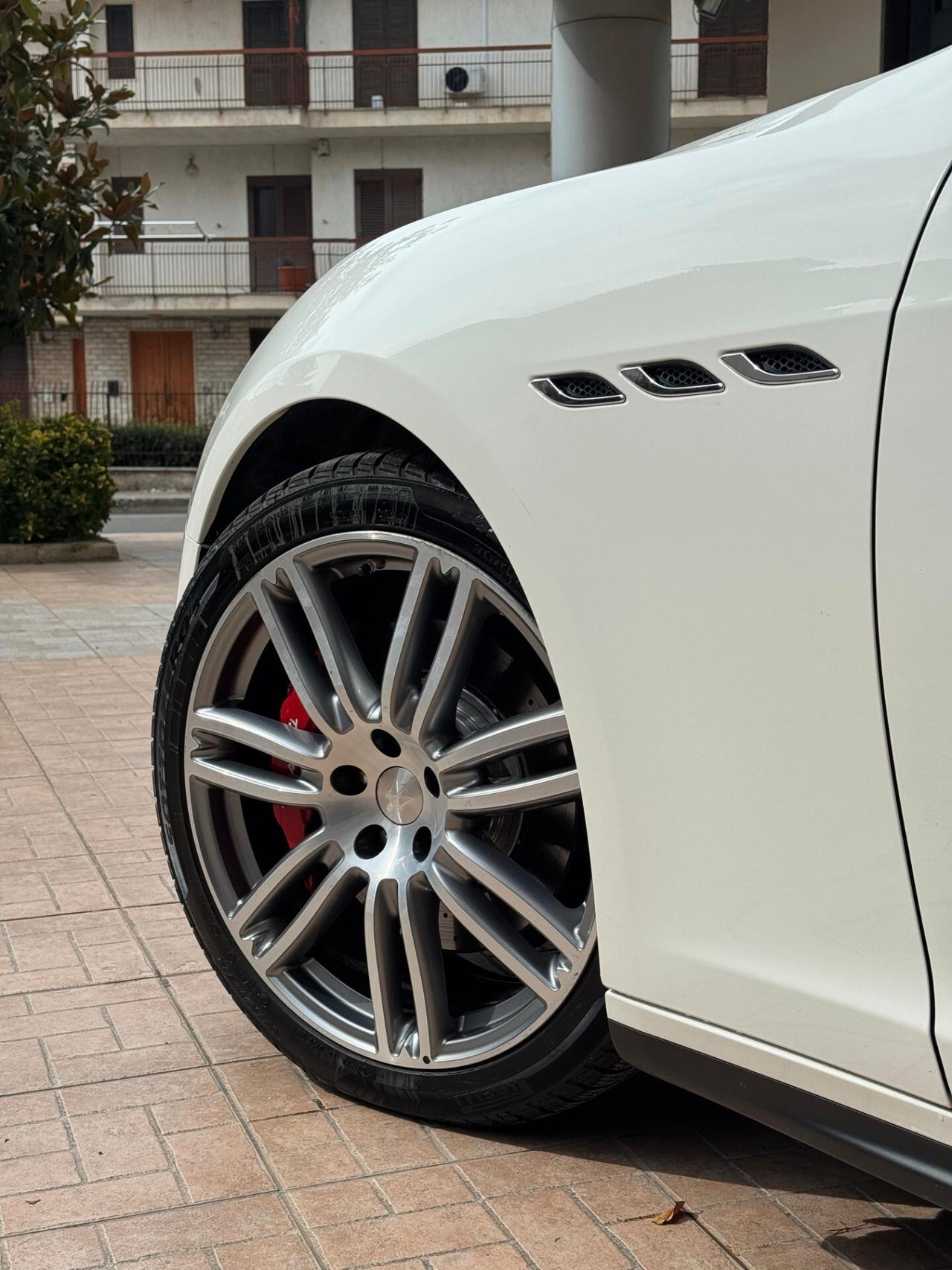 Maserati Ghibli V6 S Q4 3.0 410 cv