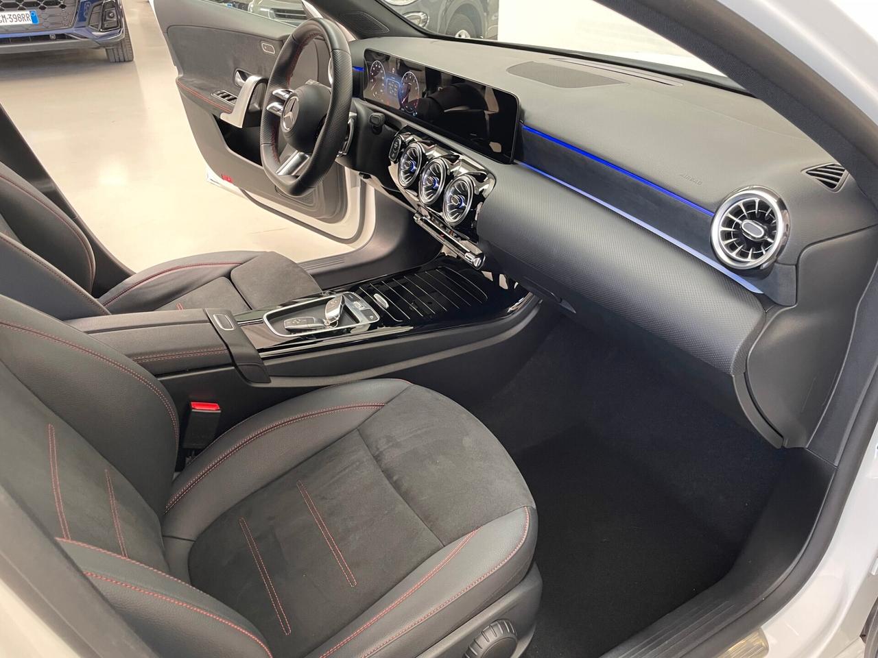 Mercedes-benz A 180 1.3 136CV Automatic AMG Line Premium Plus