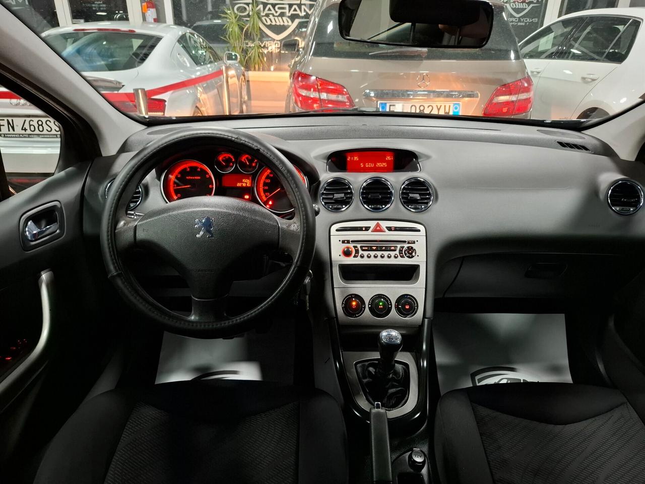 Peugeot 308 1.4 VTi benzina Neopatentato